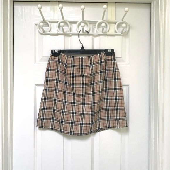 NastyGal Check A Line High Waisted Skirt - Picture 2 of 5